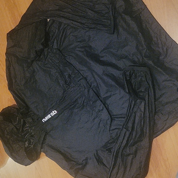 Nike SB  Anorak Windbreaker Pullover - Picture 9 of 9